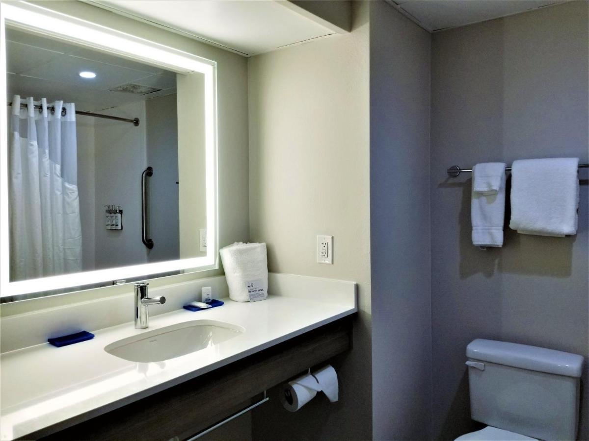 Holiday Inn Express Apex - Raleigh By Ihg Ngoại thất bức ảnh