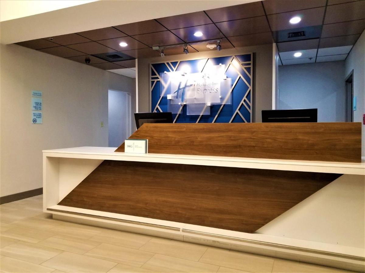 Holiday Inn Express Apex - Raleigh By Ihg Ngoại thất bức ảnh