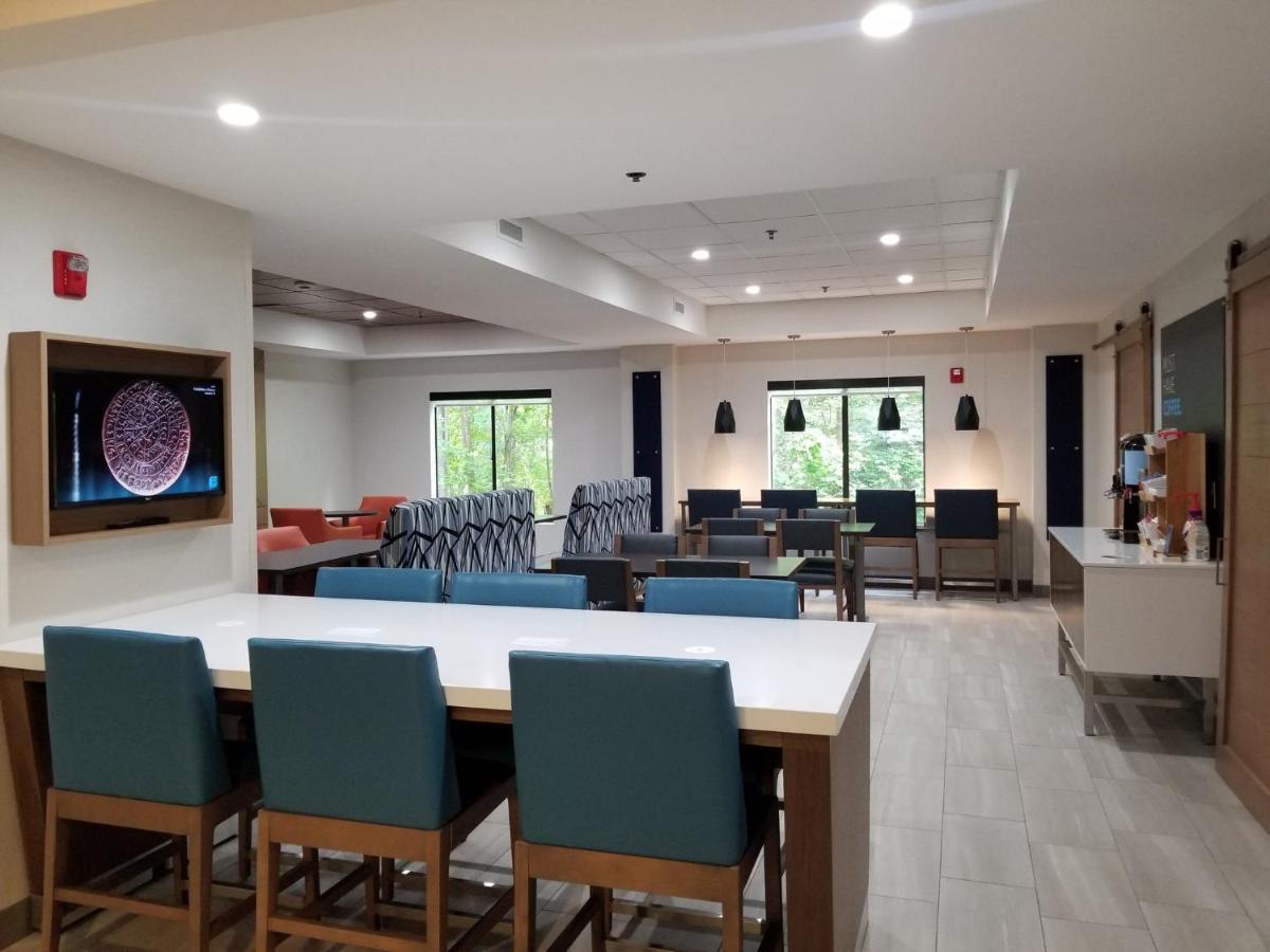 Holiday Inn Express Apex - Raleigh By Ihg Ngoại thất bức ảnh