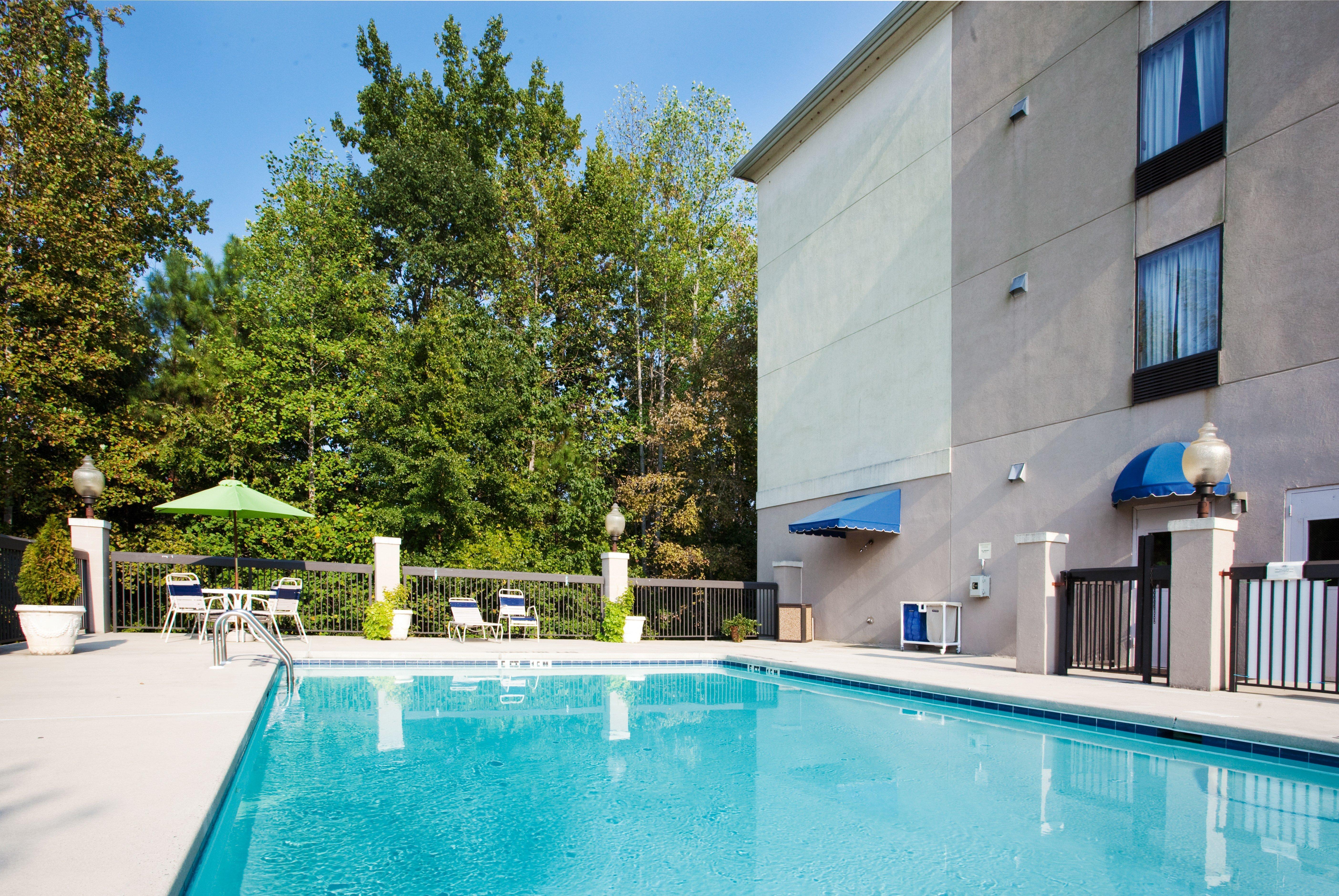 Holiday Inn Express Apex - Raleigh By Ihg Ngoại thất bức ảnh